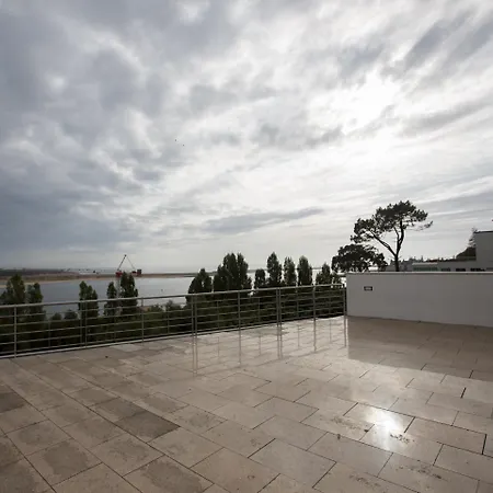 Hi - De Juventude Hostel